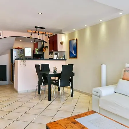 Maison Provencale Au Calme ヴィラ